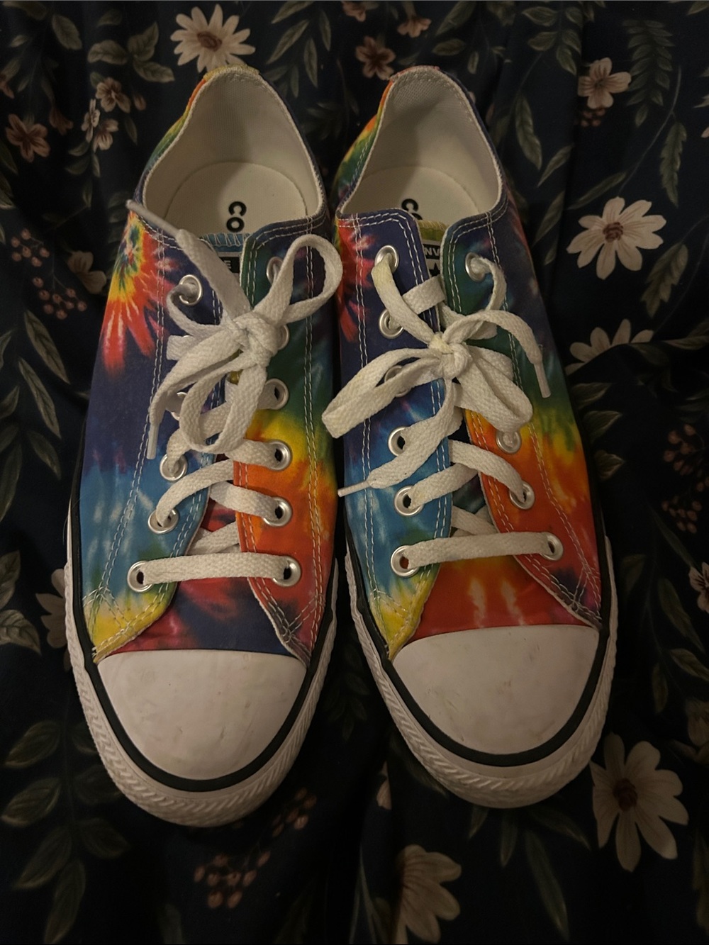 Converse Rainbow Tie-Dye Sneakers. Women’s 10 / Men’s 8. Like Brand New.